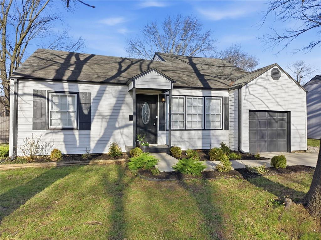 Listing Photo MLS #HMS2609613