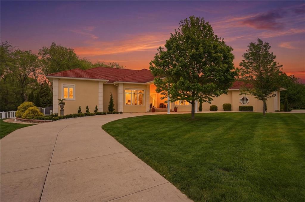 Listing Photo MLS #HMS2609651