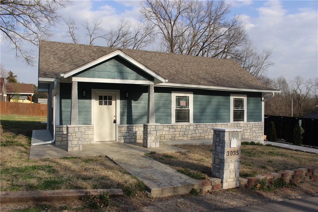 Listing Photo MLS #HMS2609674