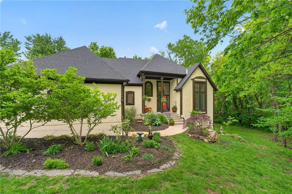 Listing Photo MLS #HMS2609744