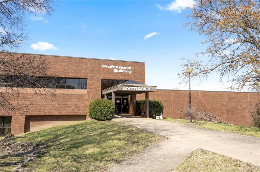 Listing Photo MLS #HMS2609766