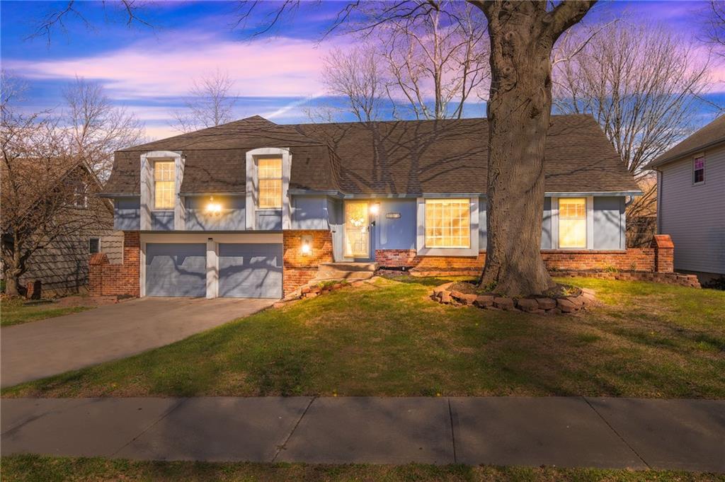 Listing Photo MLS #HMS2609921