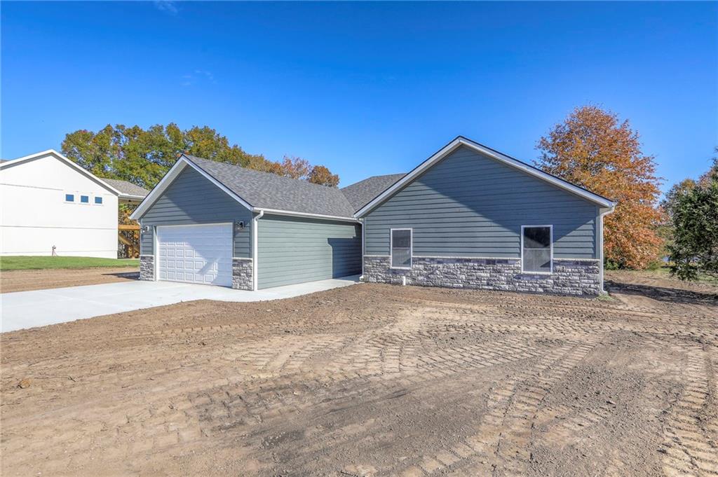 Listing Photo MLS #HMS2609950