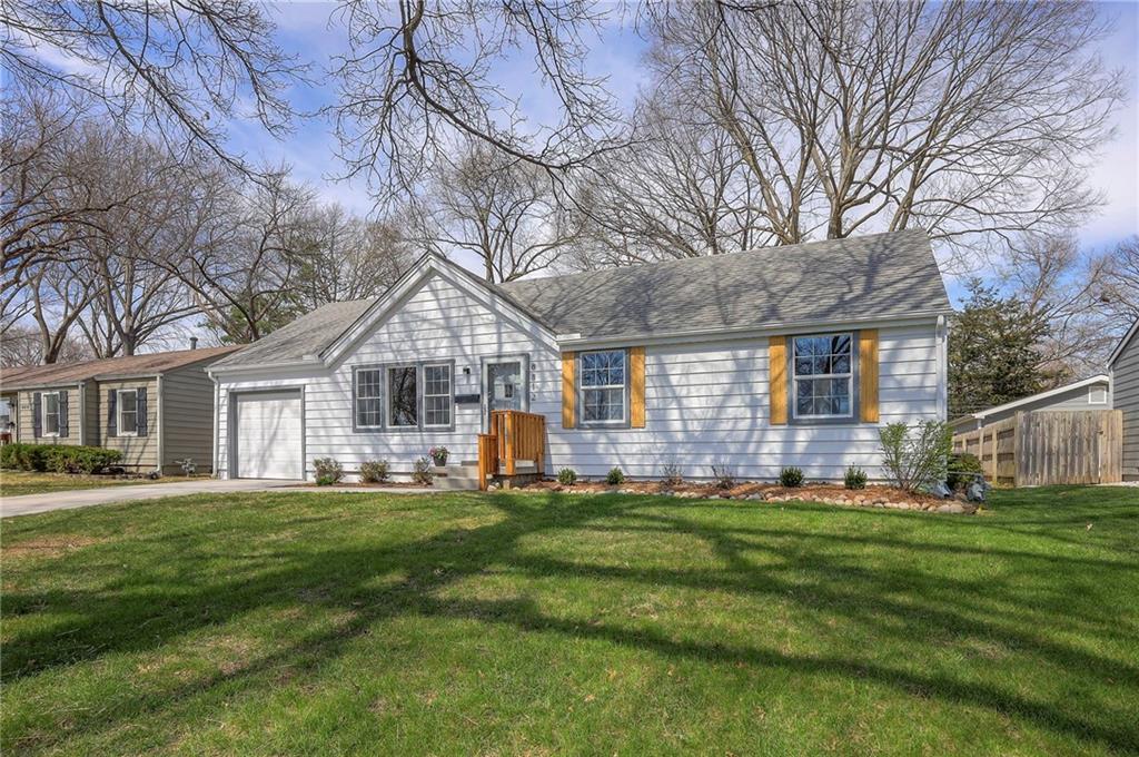 Listing Photo MLS #HMS2610124