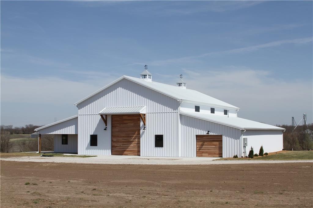 Listing Photo MLS #HMS2610271