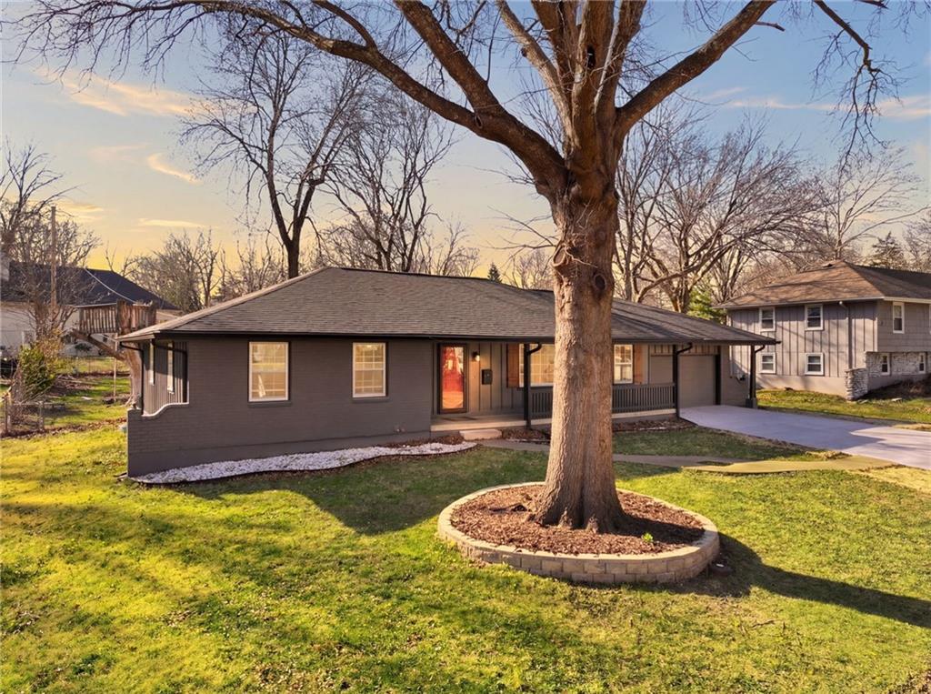 Listing Photo MLS #HMS2610314