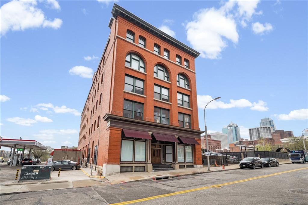 Listing Photo MLS #HMS2610346