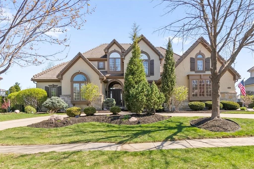 Listing Photo MLS #HMS2610350