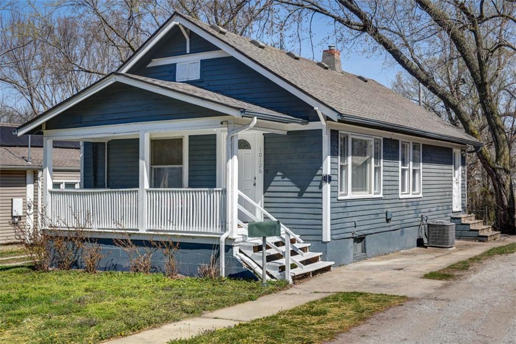 Listing Photo MLS #HMS2610500