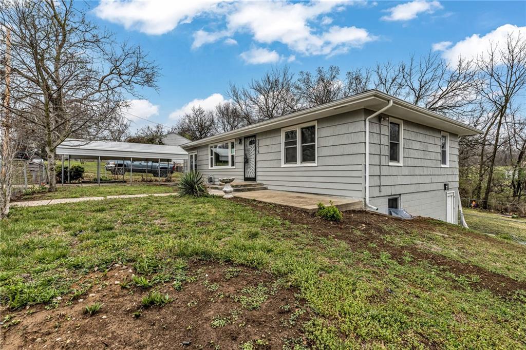 Listing Photo MLS #HMS2610545