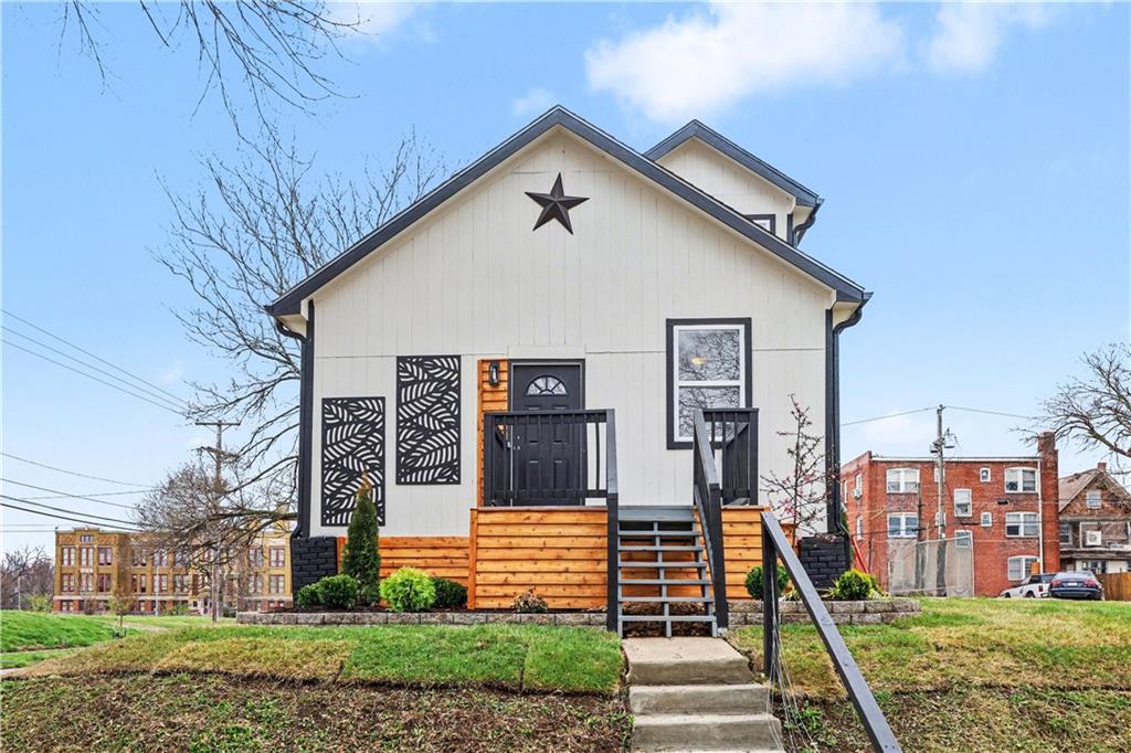 Listing Photo MLS #HMS2610586