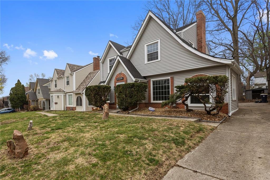 Listing Photo MLS #HMS2611893