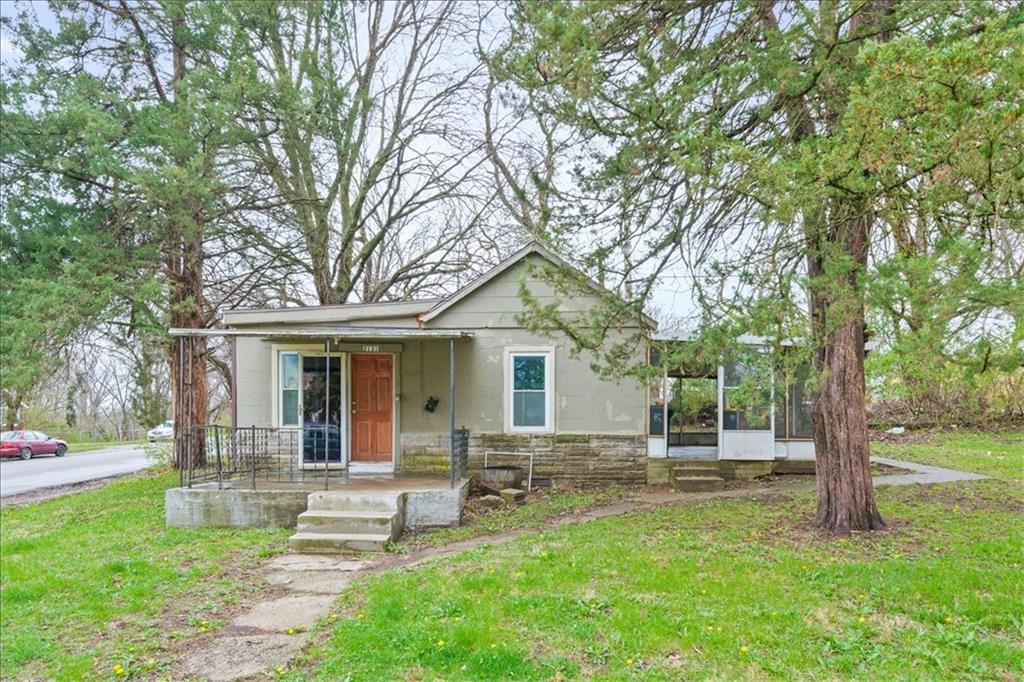 Listing Photo MLS #HMS2611996