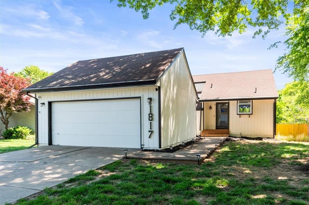 Listing Photo MLS #HMS2612045