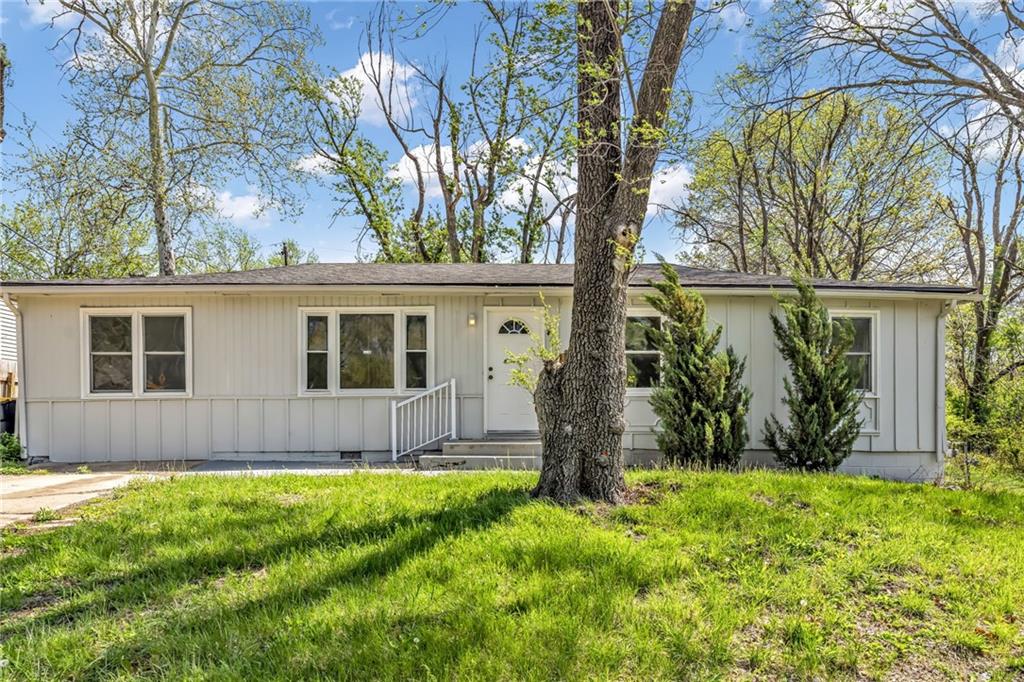 Listing Photo MLS #HMS2612107