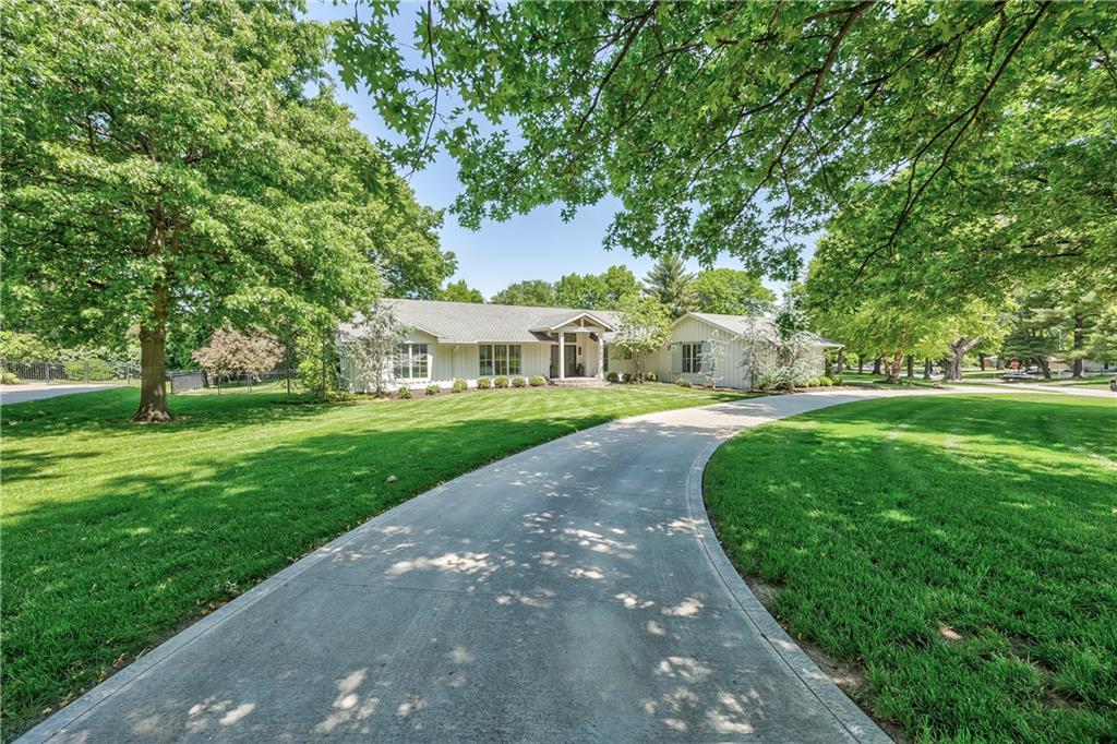 Listing Photo MLS #HMS2612185