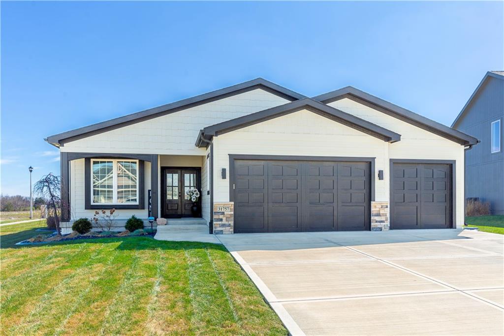 Listing Photo MLS #HMS2612218