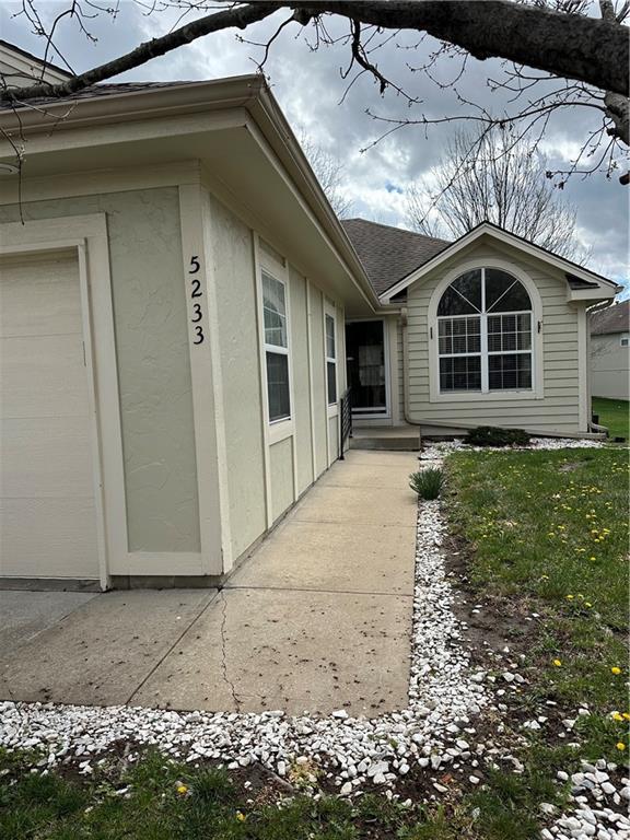 Listing Photo MLS #HMS2612219