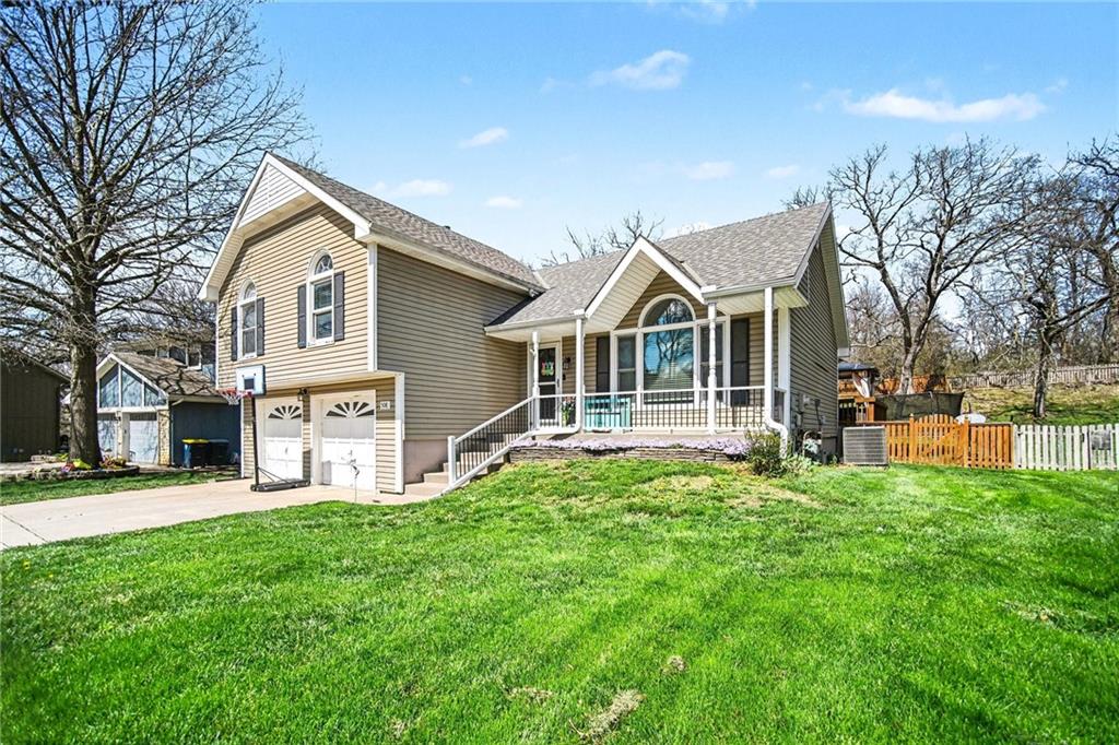 Listing Photo MLS #HMS2612224