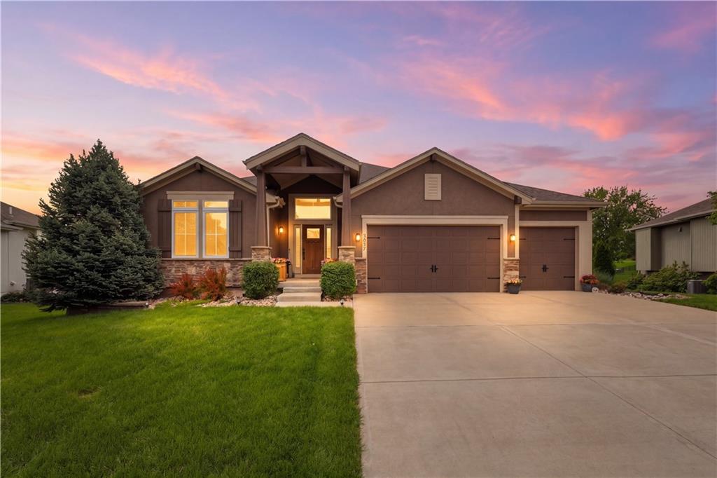 Listing Photo MLS #HMS2612611