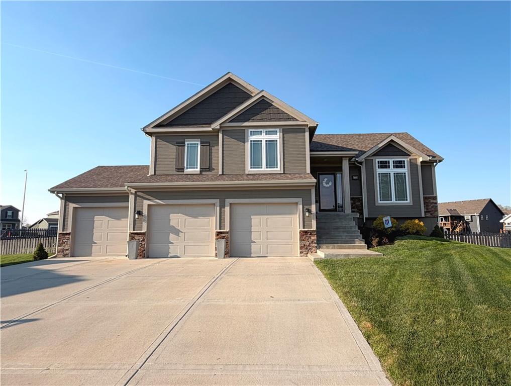 Listing Photo MLS #HMS2612615