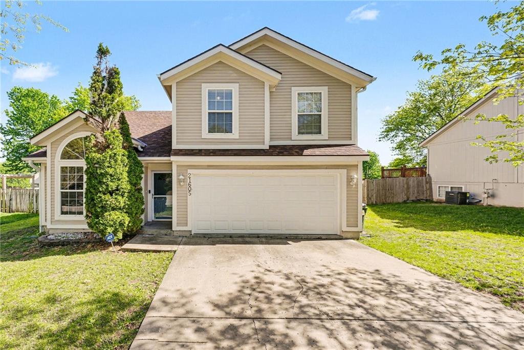Listing Photo MLS #HMS2612630
