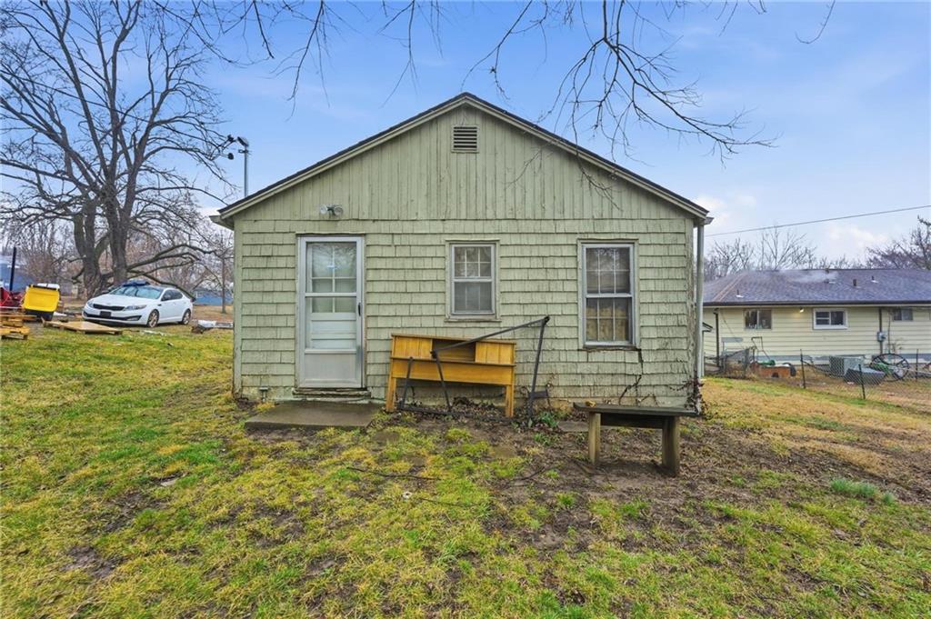 Listing Photo MLS #HMS2612695