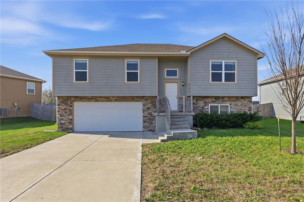 Listing Photo MLS #HMS2612719