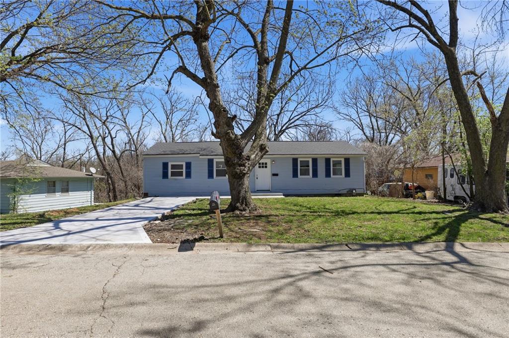 Listing Photo MLS #HMS2612764