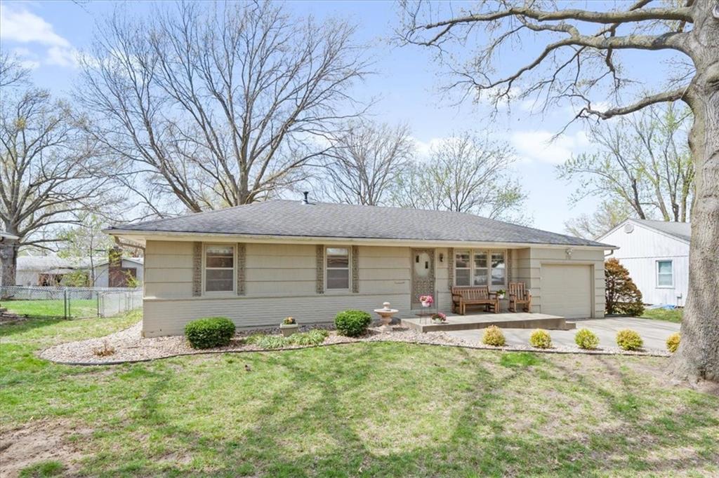 Listing Photo MLS #HMS2612900