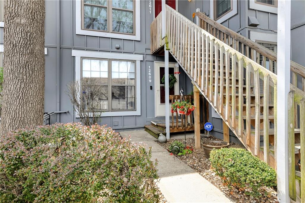 Listing Photo MLS #HMS2612920