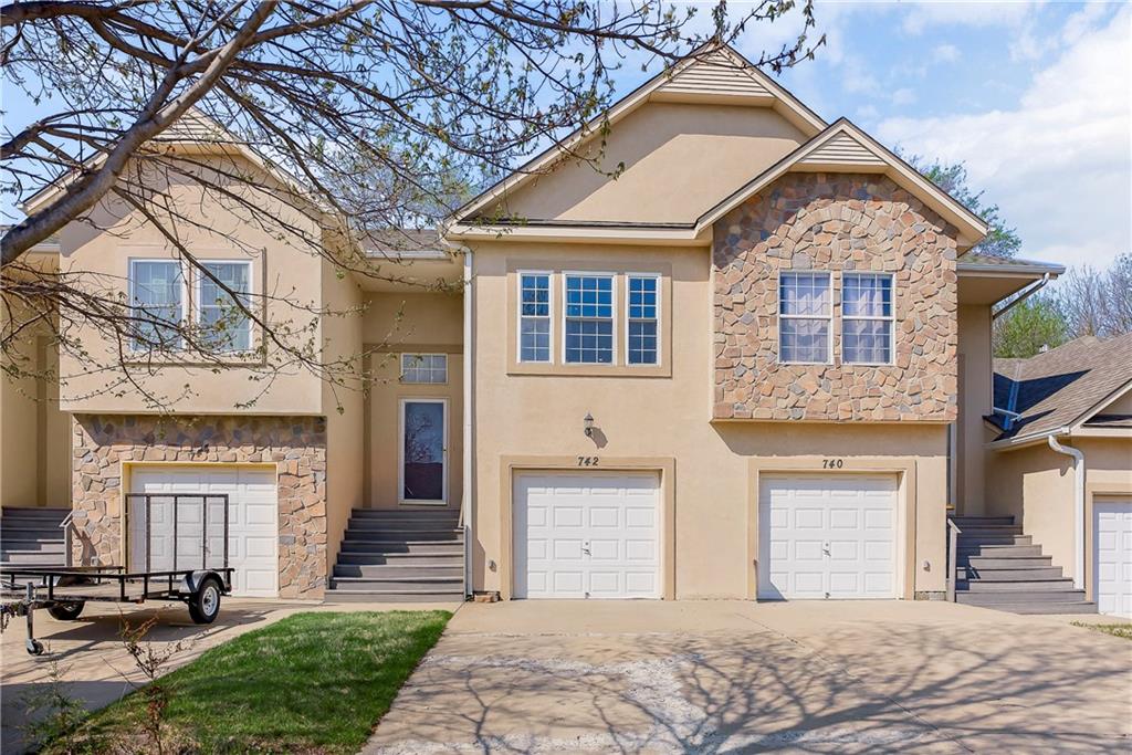 Listing Photo MLS #HMS2612922