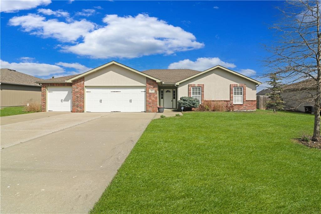 Listing Photo MLS #HMS2613024