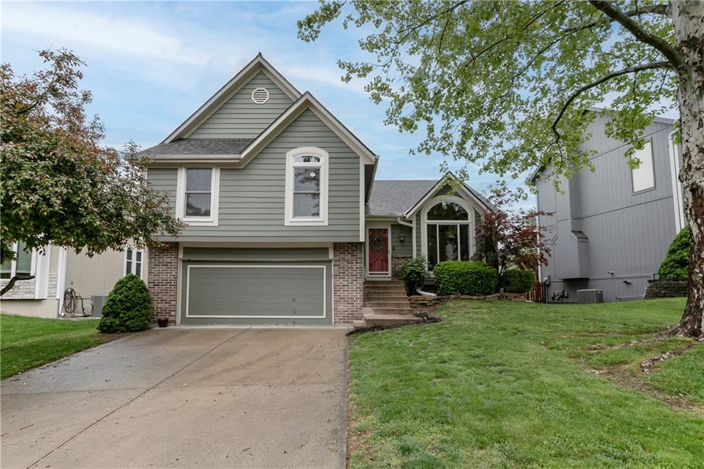 Listing Photo MLS #HMS2613193