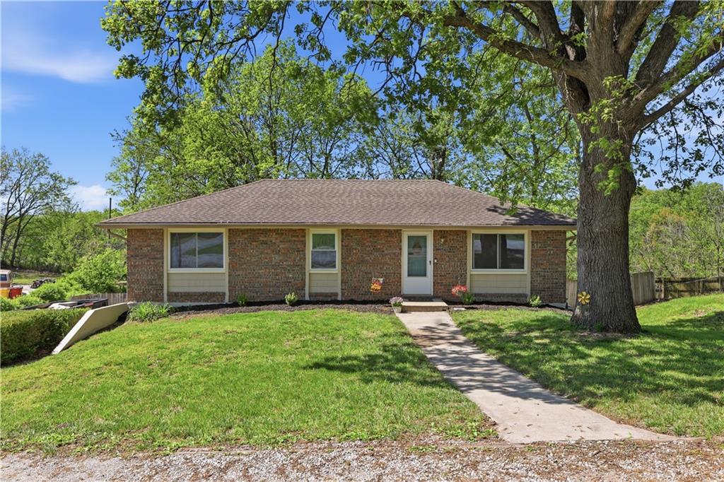 Listing Photo MLS #HMS2613321