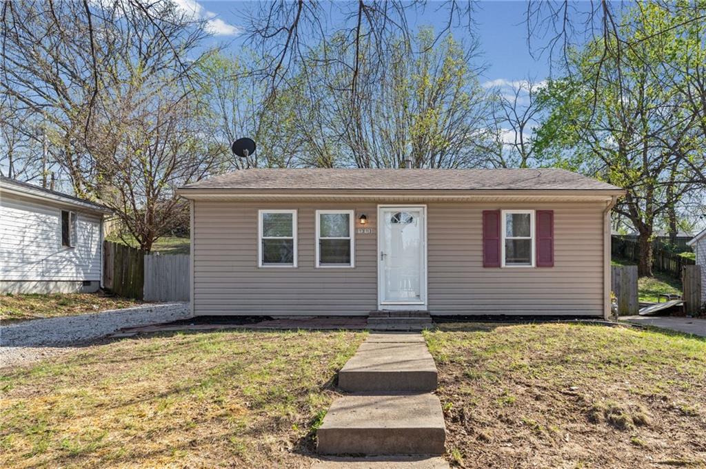 Listing Photo MLS #HMS2613401