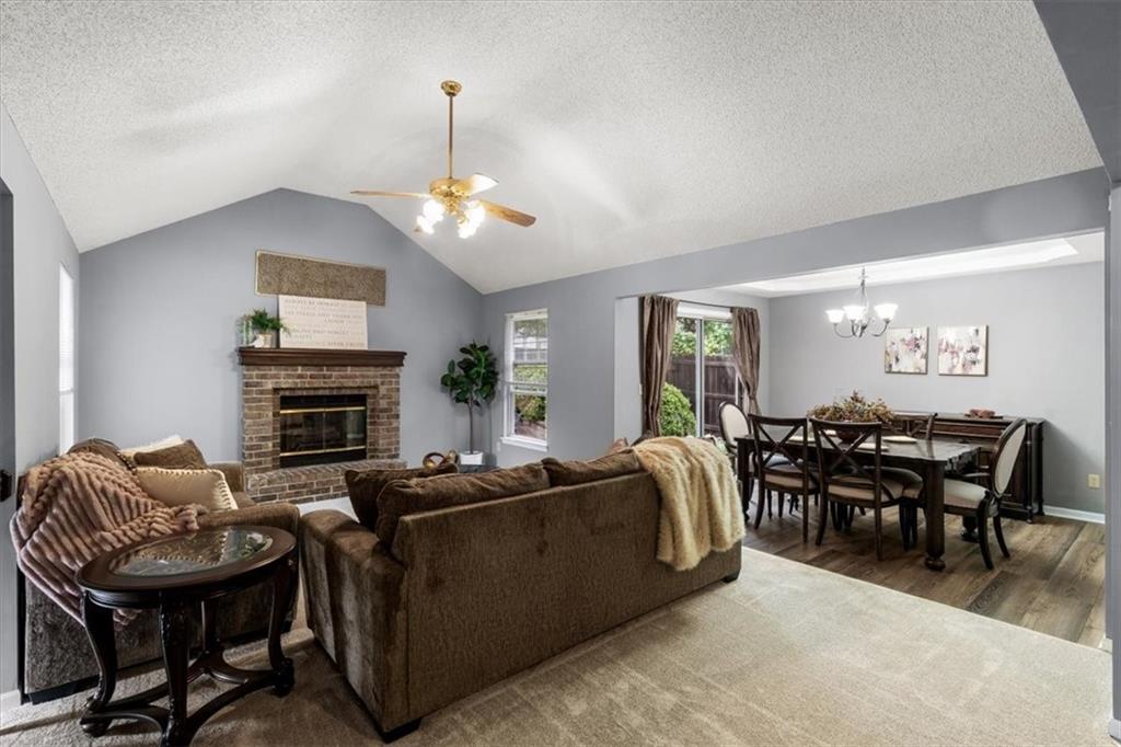 Listing Photo MLS #HMS2613572