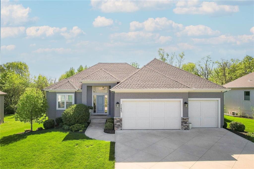 Listing Photo MLS #HMS2613585