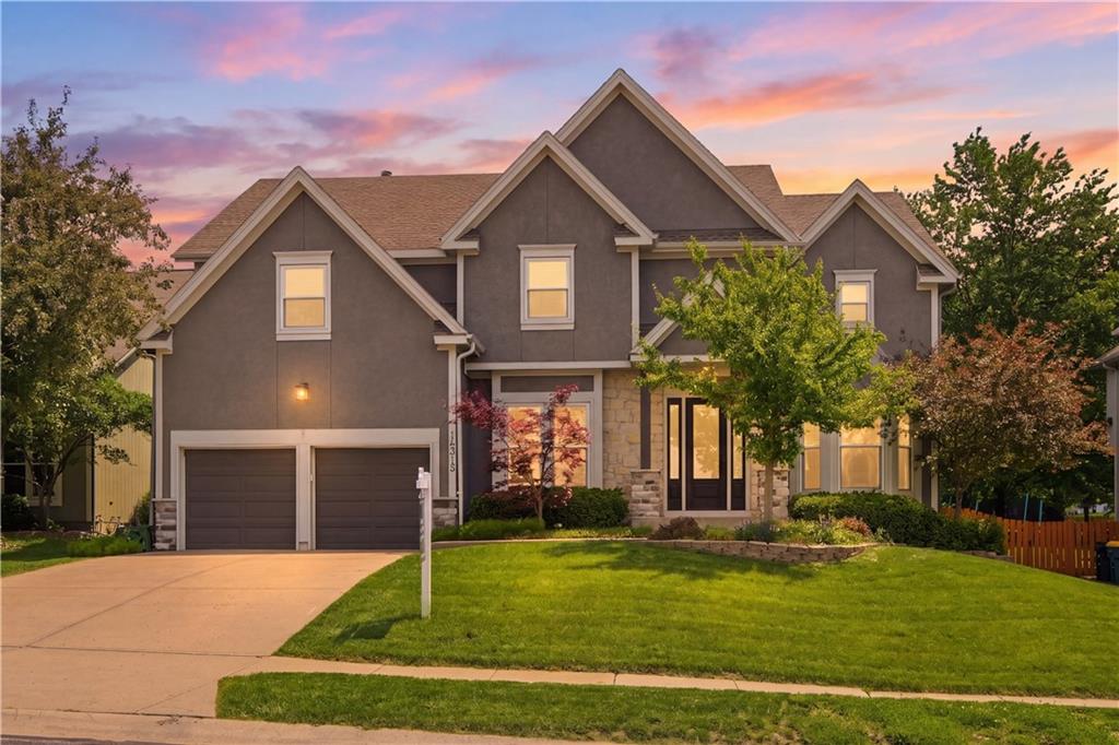 Listing Photo MLS #HMS2613645