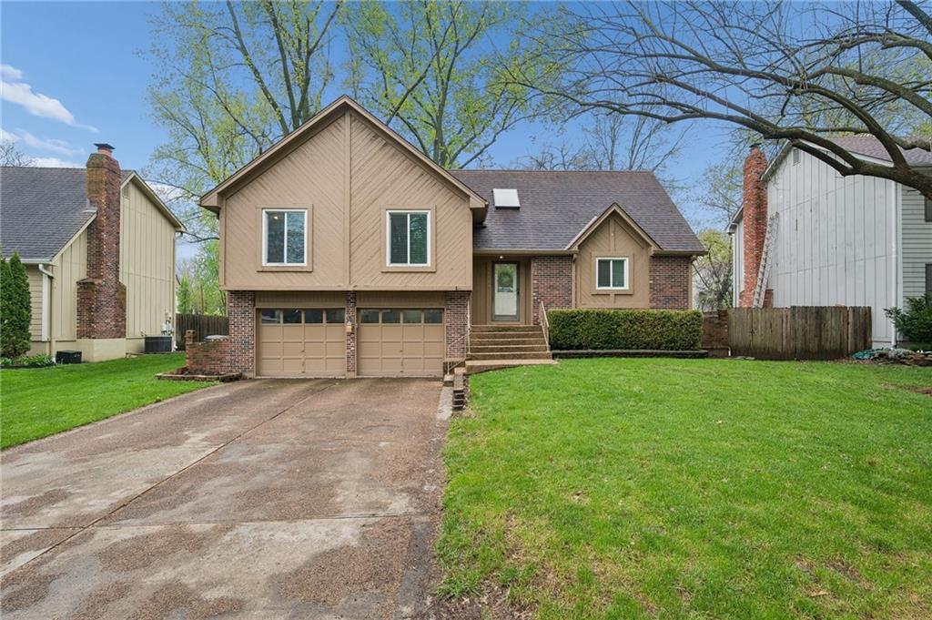 Listing Photo MLS #HMS2613713