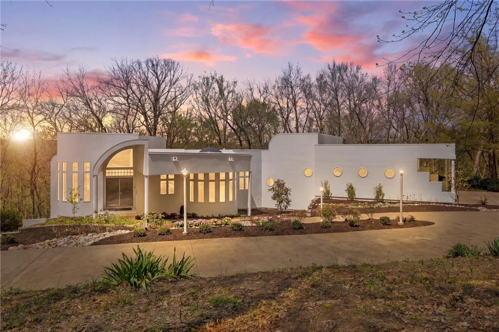 Listing Photo MLS #HMS2613807