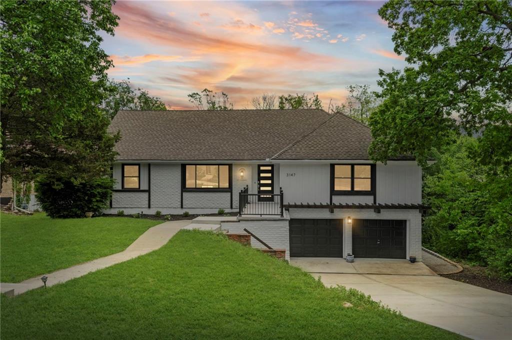 Listing Photo MLS #HMS2614073