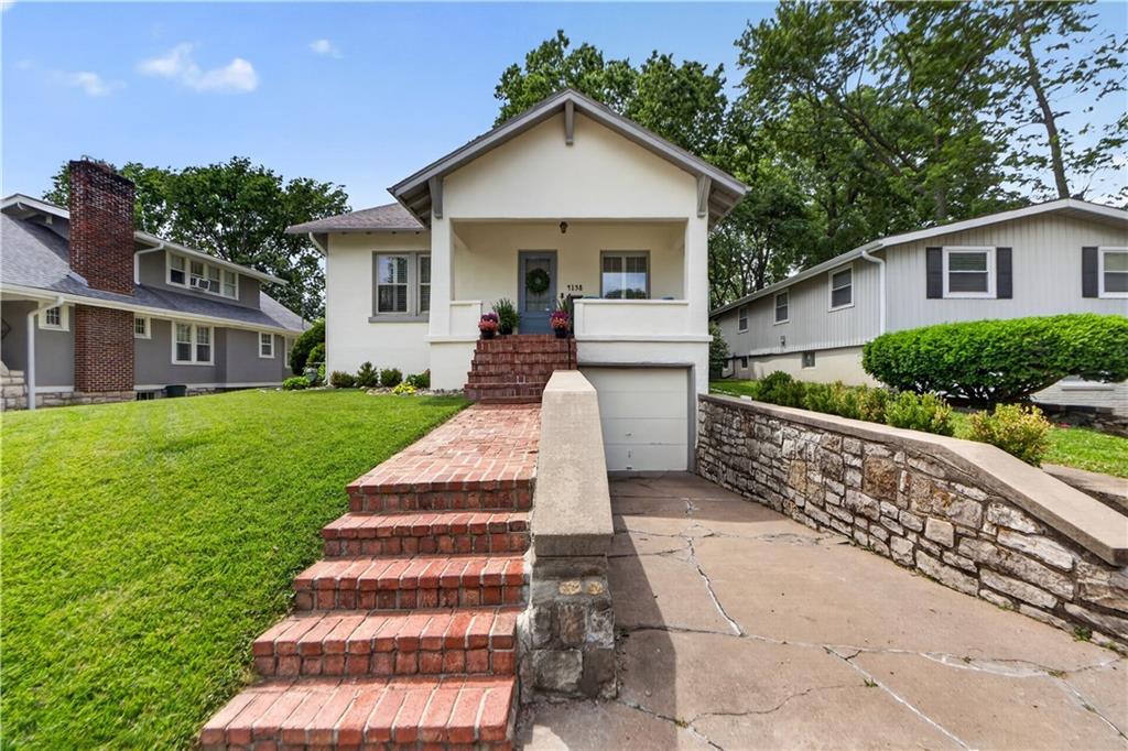 Listing Photo MLS #HMS2614211