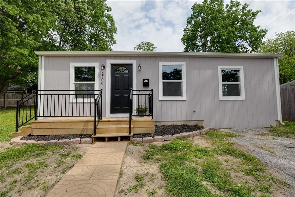 Listing Photo MLS #HMS2614312