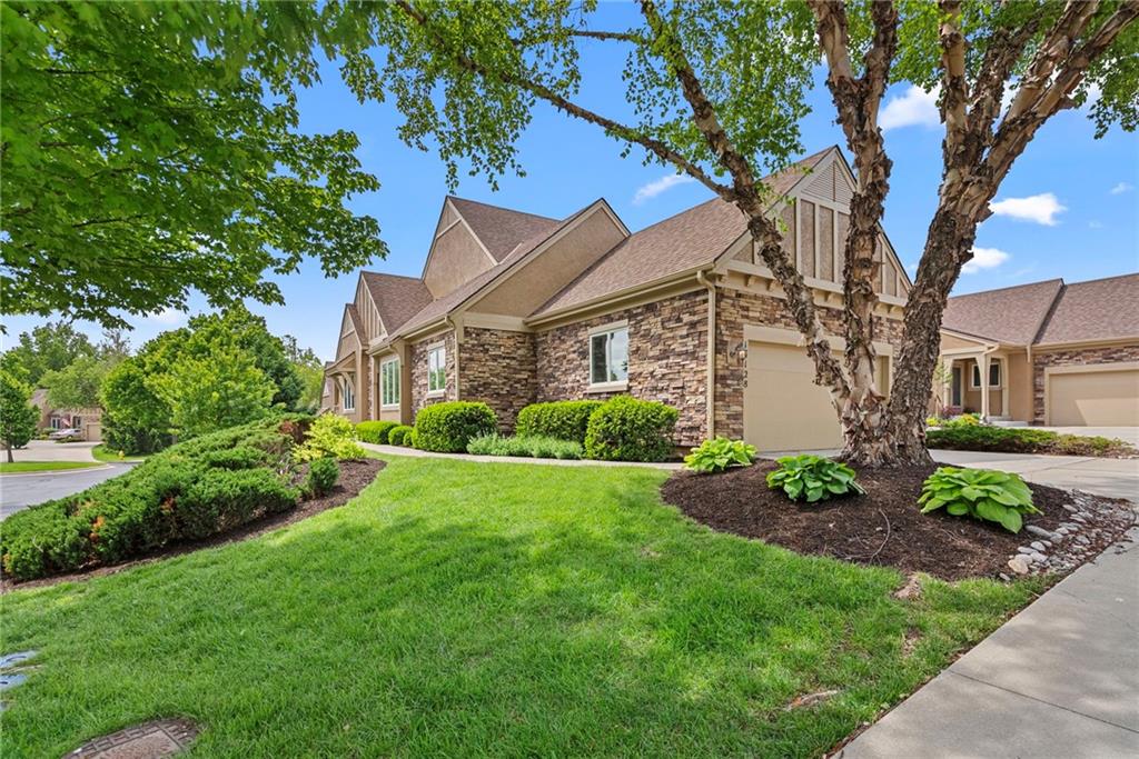 Listing Photo MLS #HMS2614391