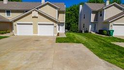 Listing Photo MLS #HMS2614426