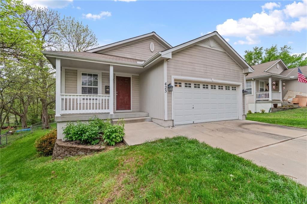 Listing Photo MLS #HMS2614703