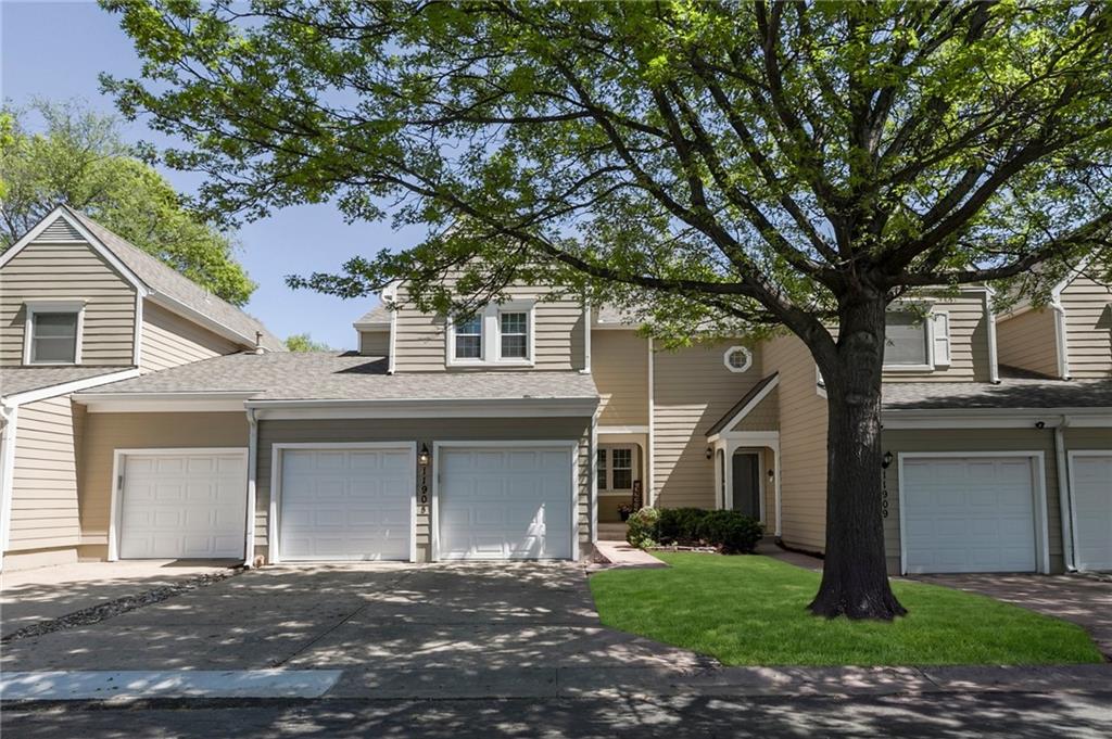 Listing Photo MLS #HMS2614903