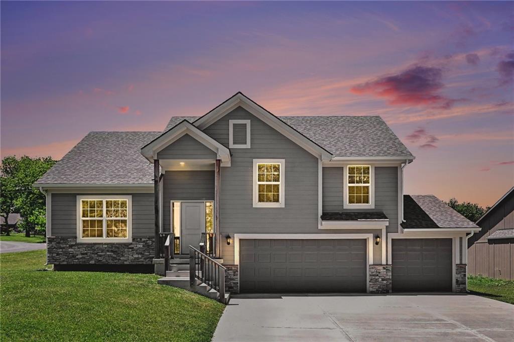 Listing Photo MLS #HMS2614980