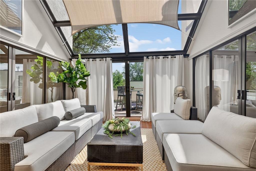 Listing Photo MLS #HMS2615198